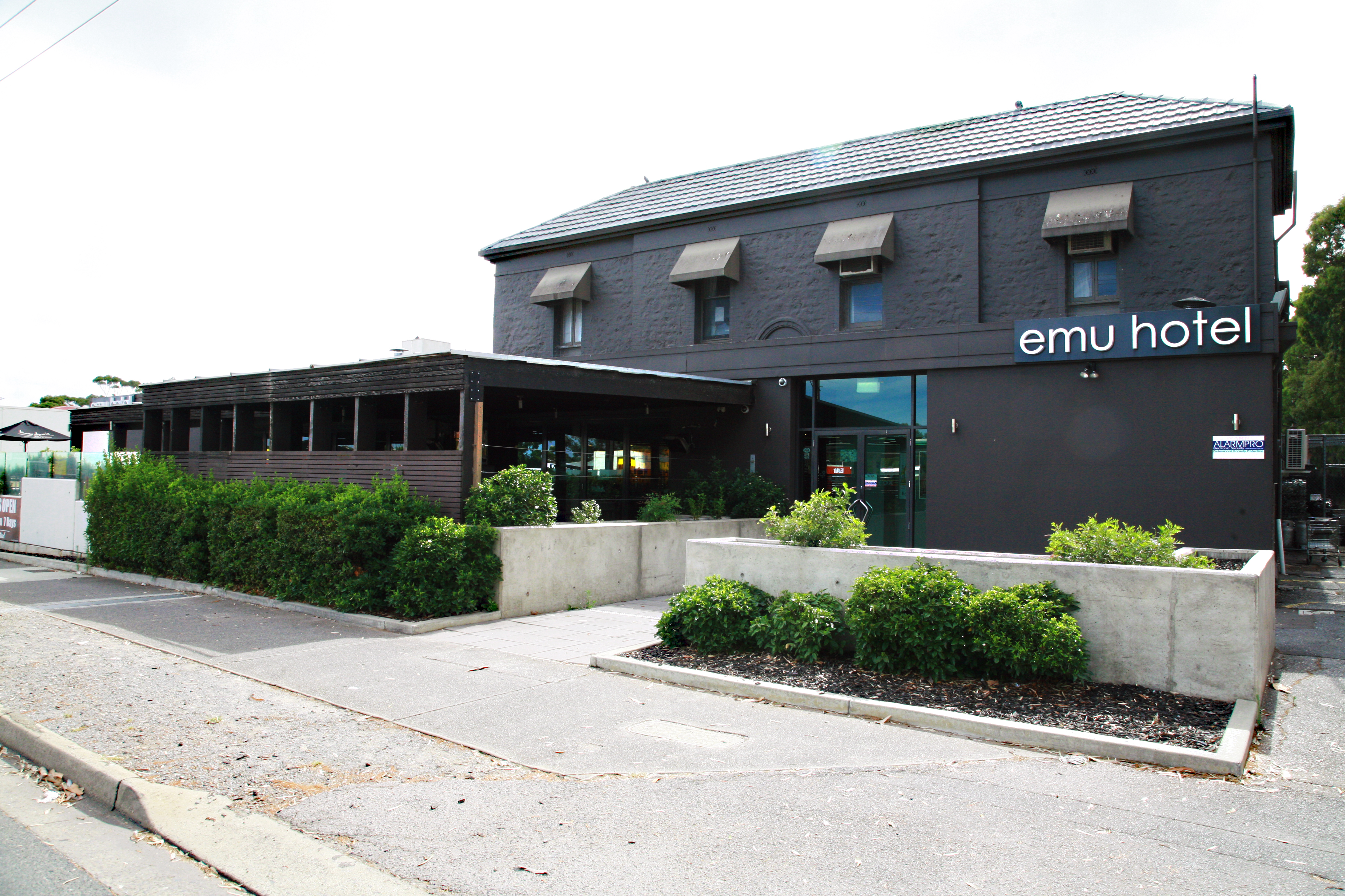 The Emu Hotel